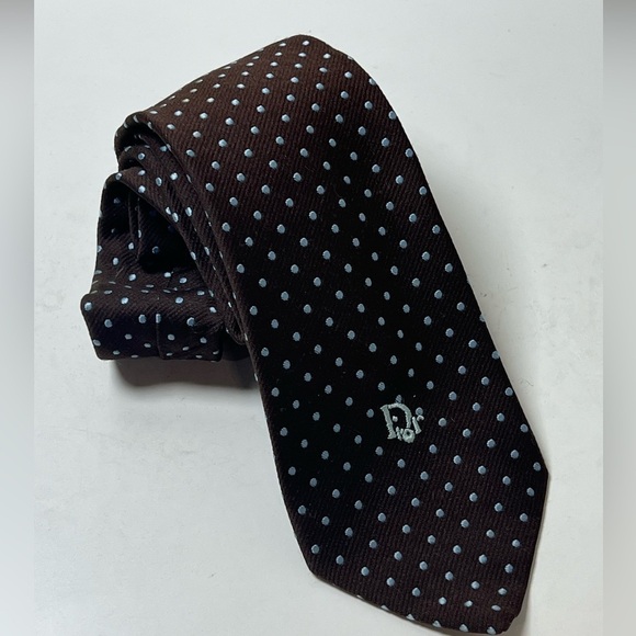 Vintage Dior Classic Navy Tie with Elegant Design Embroidered Collectible - Picture 4 of 10